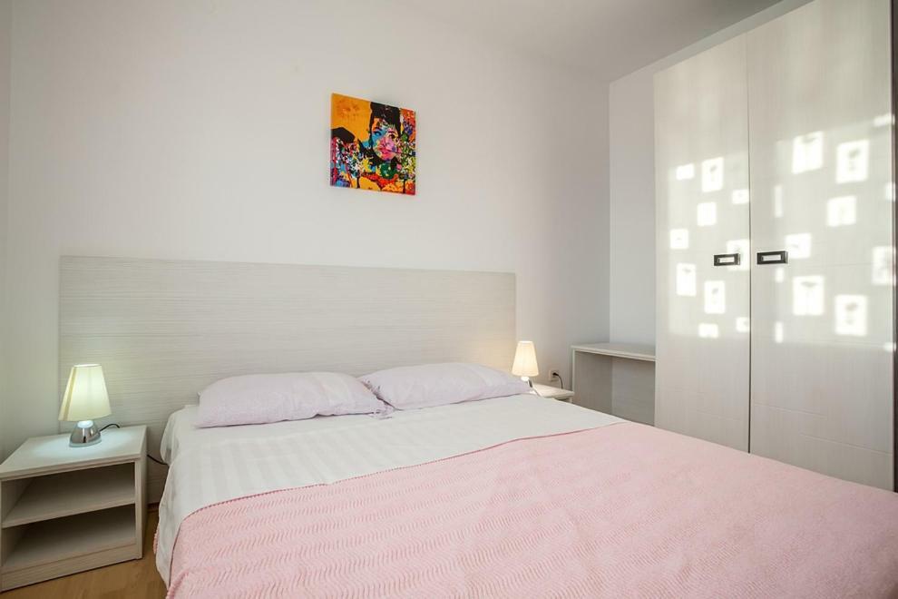 Apartments Jelena Ražanj Zewnętrze zdjęcie
